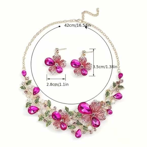 Jane Chic Designs Secret Garden Necklace and Earring Set - Picture 4 of 5